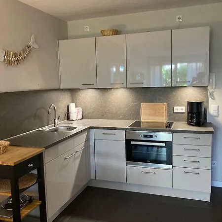 Apartamento Yachthafenresidenz-wohnung-8107-846